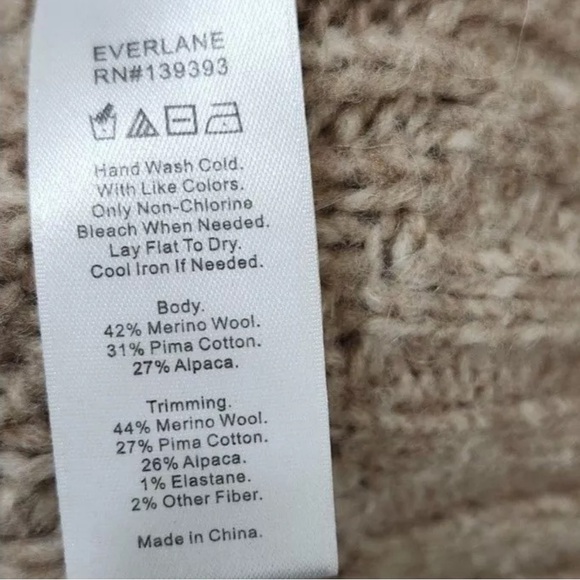 Everlane The Cloud Cable Cardigan in Heathered Birch - Picture 5 of 8